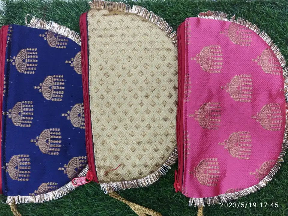 Jaipuri pouch uploaded by Vinayak Collection on 5/19/2023