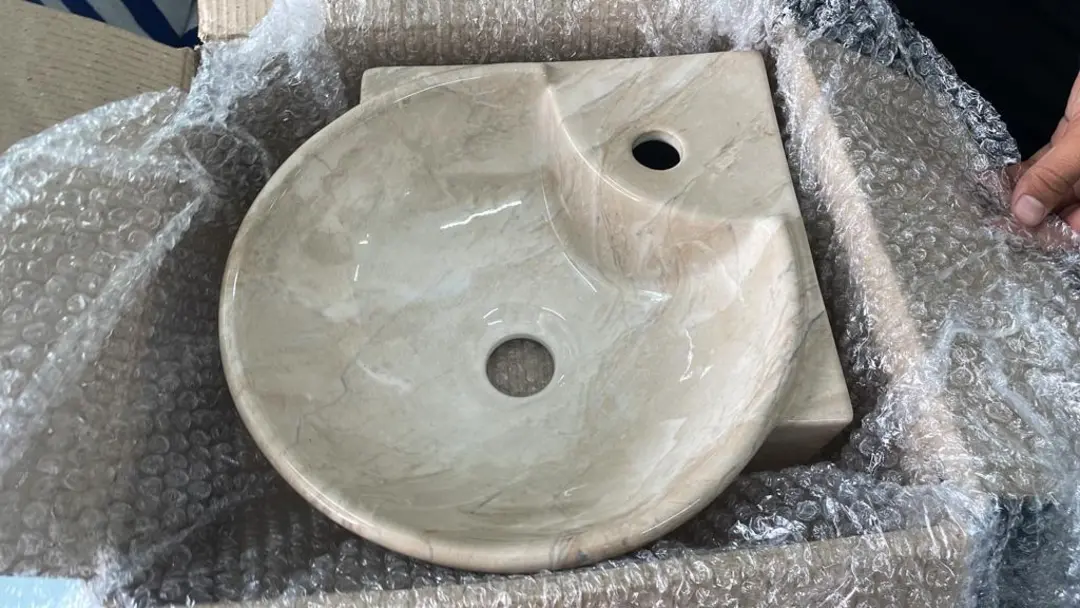 Size 16+16  corner round ceramic wash basin  uploaded by Glass & ceramic on 5/29/2024