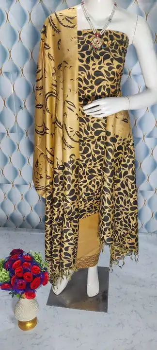 Katan Silk Suit Soft silk  uploaded by  Ekhlak handloom  on 5/20/2023