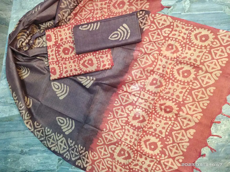 Batik suit cotton  uploaded by WeaveMe India on 5/20/2023
