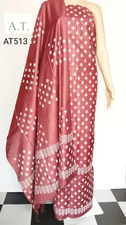 Katan salab silk suit material.

Hand block print.

Top, bottom and dupatta.

Free size.

 uploaded by IndianTrends on 5/20/2023