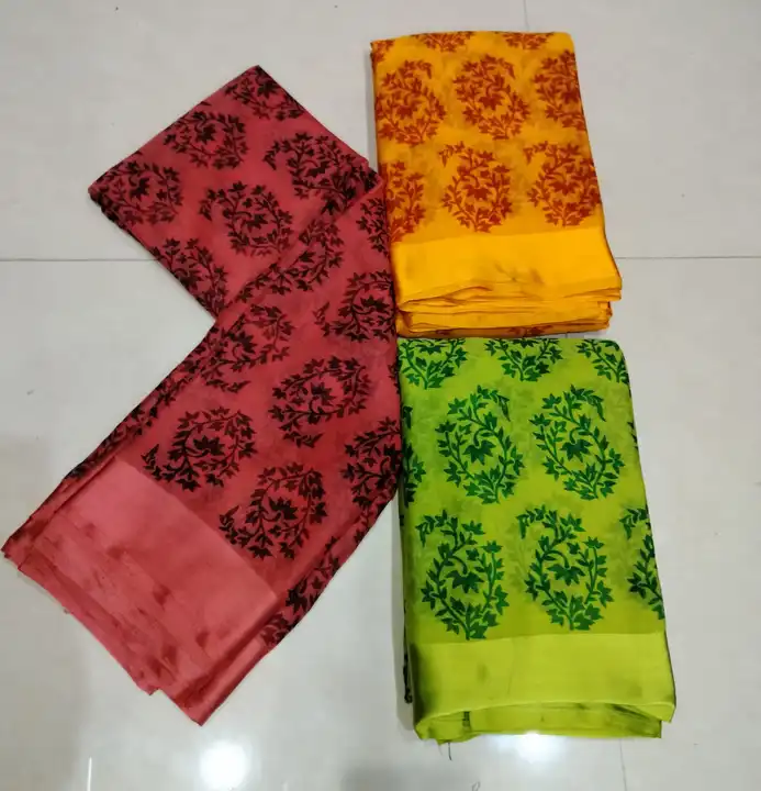 Chiffon Floral Print saree with blouse  uploaded by SHV Sh handloom on 5/20/2023
