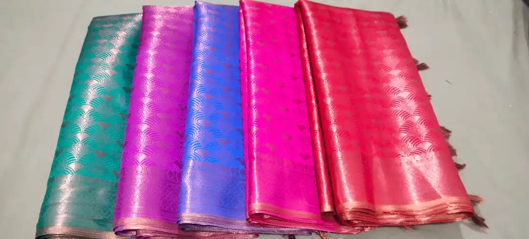 Facny sarees wholesale.  uploaded by Lucky weaver silk  on 5/20/2023