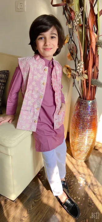 *S*

*READY TO SHIP*

💐💐💐💐💐💐💐💐💐
Premium High Quality solid cotton kurta pajama with printed uploaded by @LLIN1 on 5/21/2023