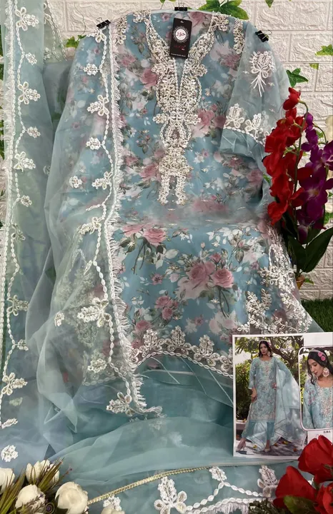 Pakistani suit  uploaded by Ayat collection on 5/21/2023