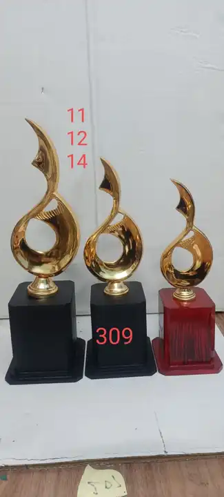 Post image Very good quality of trophies and all types of trophies are available