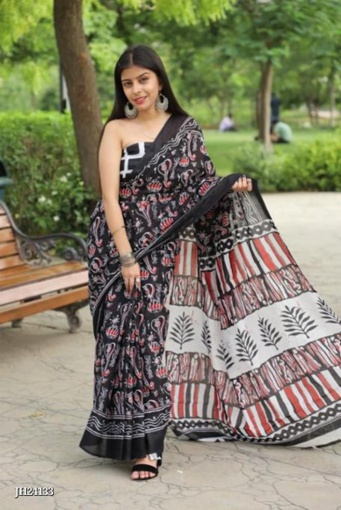 Pure cottan mulmul sarees  uploaded by Handloom print on 5/22/2023