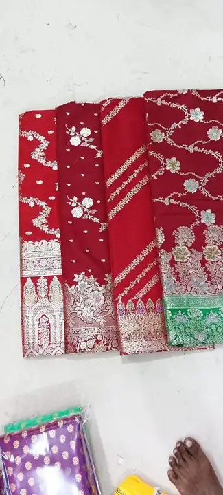 Hand loom banarasi saree uploaded by Sana silk house on 5/22/2023