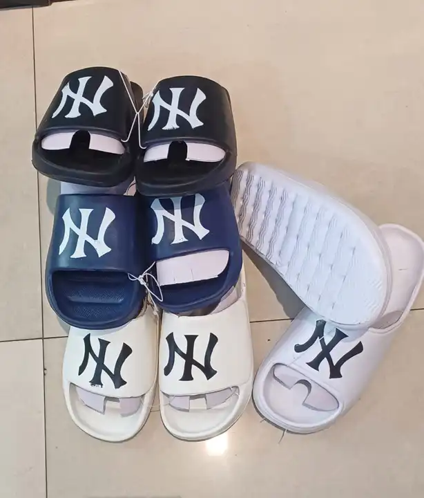 Gents NY slipper uploaded by Padangan shoe center on 5/30/2024