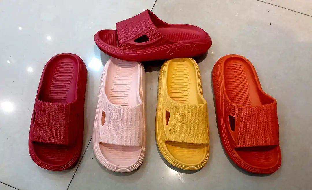 Ladies 388 slipper uploaded by Padangan shoe center on 5/28/2024