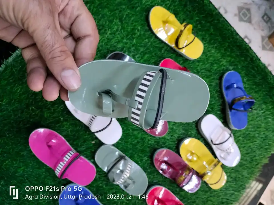 KIDS SLIPPERS  uploaded by Shree Shyam Trader's  on 5/23/2023