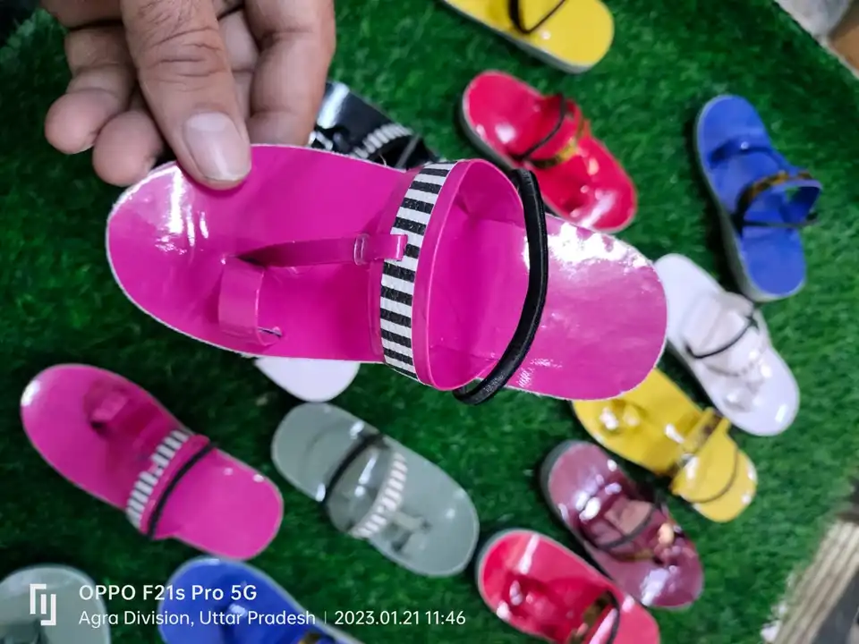 KIDS SLIPPERS  uploaded by Shree Shyam Trader's  on 5/23/2023