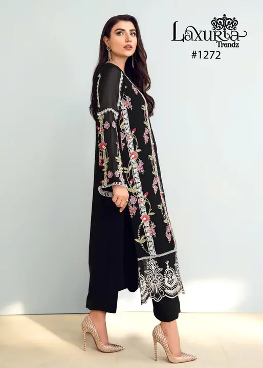 Kurti paint with dupatta  uploaded by STAR on 5/23/2023
