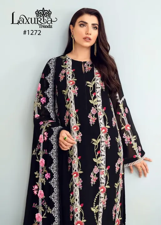 Kurti paint with dupatta  uploaded by STAR on 5/23/2023