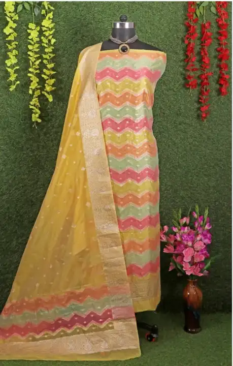 Banarasi suit uploaded by Z i silk fabrics on 5/23/2023
