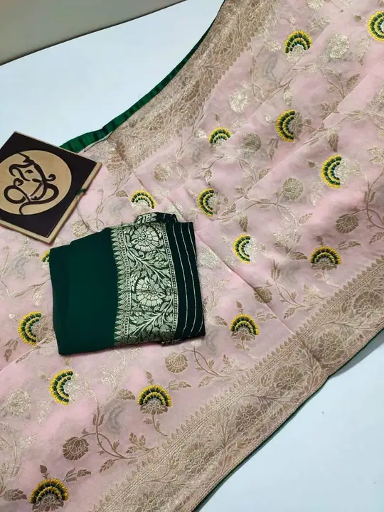 Product uploaded by Aayat silk on 5/24/2023