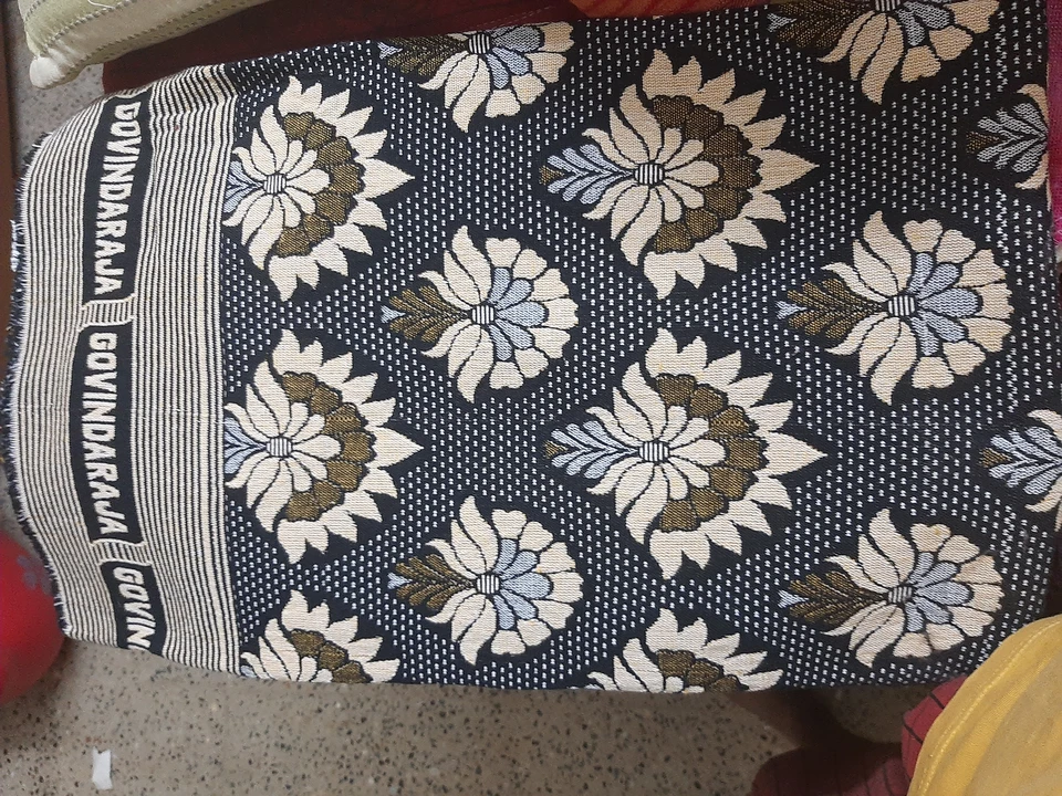 Factory Store Images of Kannimar cloths