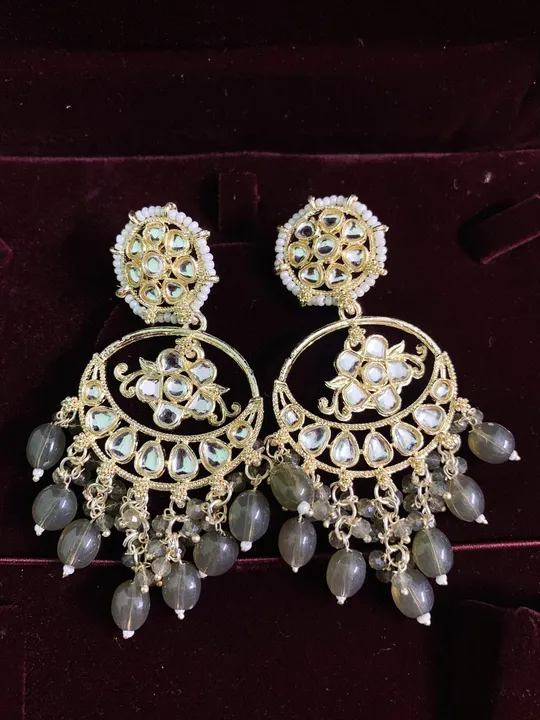 Jwellery sets  uploaded by Vibhu on 5/24/2023