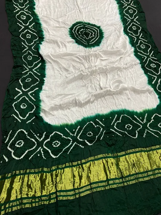 Gada Border White duptta  uploaded by Bandhani handcrafted on 5/24/2023