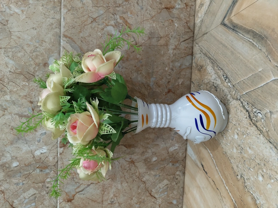 White vash ( without flower) uploaded by mukul Enterprises on 5/25/2023