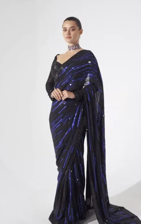 Sarees uploaded by Villa outfit on 5/25/2023