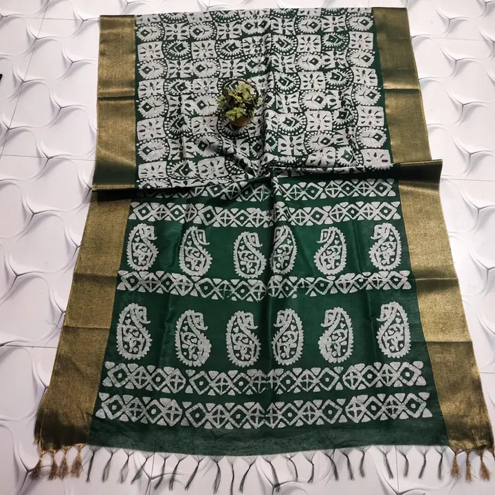 Hand work batik print design saree  uploaded by Peehu handloom  on 5/25/2023