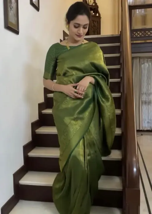Green 💚 Designer Silk Saree uploaded by Kamya Sarees on 5/25/2023