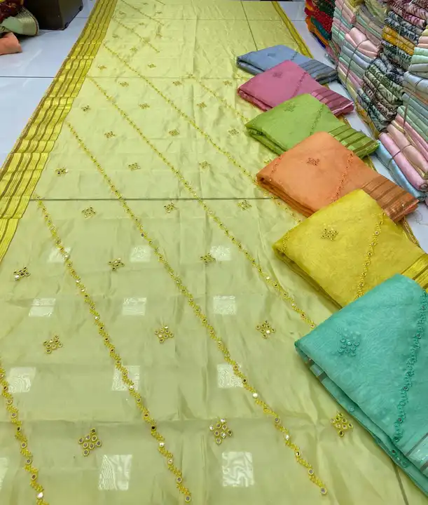 Product uploaded by Wholesale price ( Rajlakshmi Textile VF ) on 5/25/2023