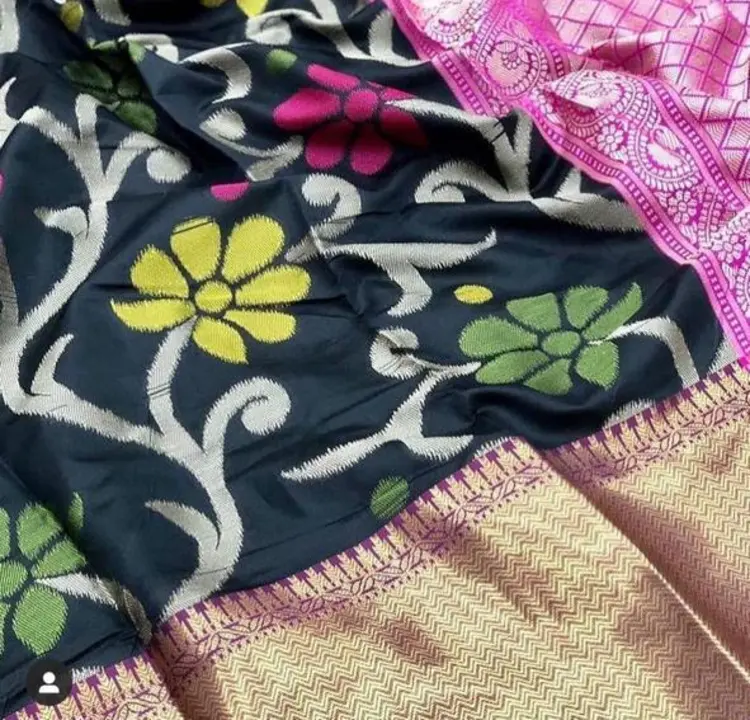 New handloom saree  uploaded by Fashion designer saree  on 5/26/2023
