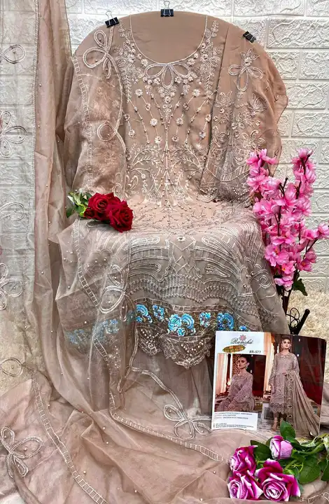 *RAMSHA..PRESENT*

*🌻R-577 nx🌻*

RATE : - *1250 ₹*

FABRICS DETAIL:-
TOP:- *GEORGET HEAVY EMBROIDE uploaded by Fashion Textile  on 5/26/2023