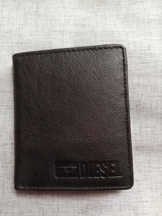 Genuine leather wallet uploaded by FASHION & GIFTS on 5/27/2023