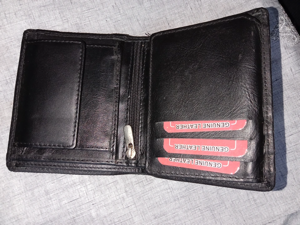 Genuine leather wallet uploaded by FASHION & GIFTS on 5/27/2023