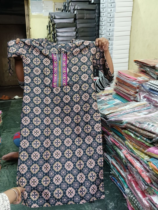 Cotton printed kurti (m, l, xl) uploaded by Diya Textile on 5/27/2023