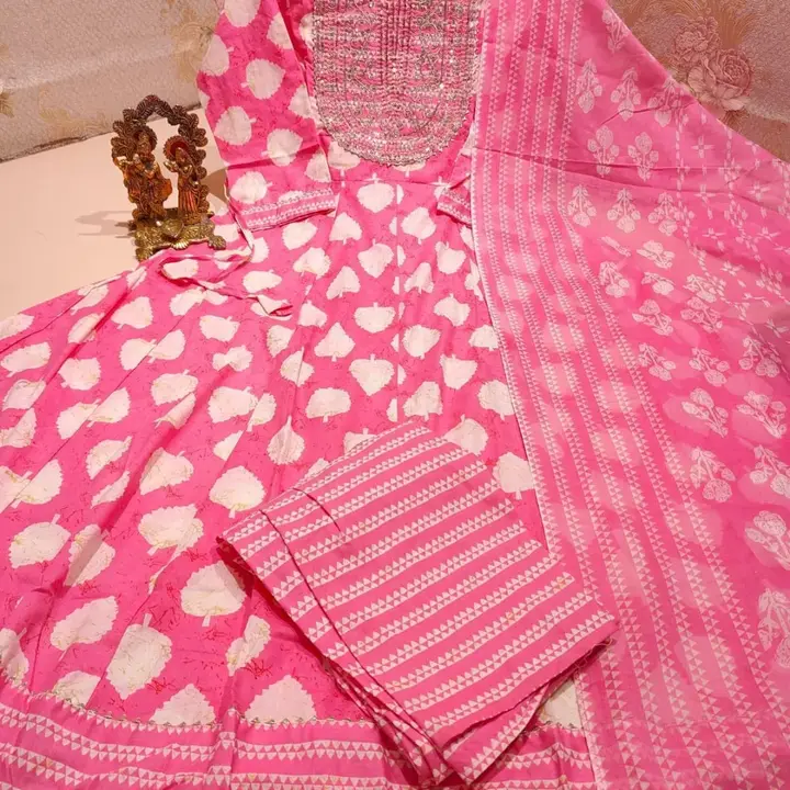 Round kurta pant with kurta set 100% cotton uploaded by Vishu  fashion collection on 5/27/2023