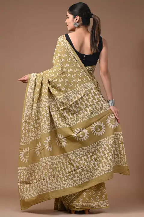 Cotten sarees  uploaded by Pooja handicrafts  on 5/27/2023