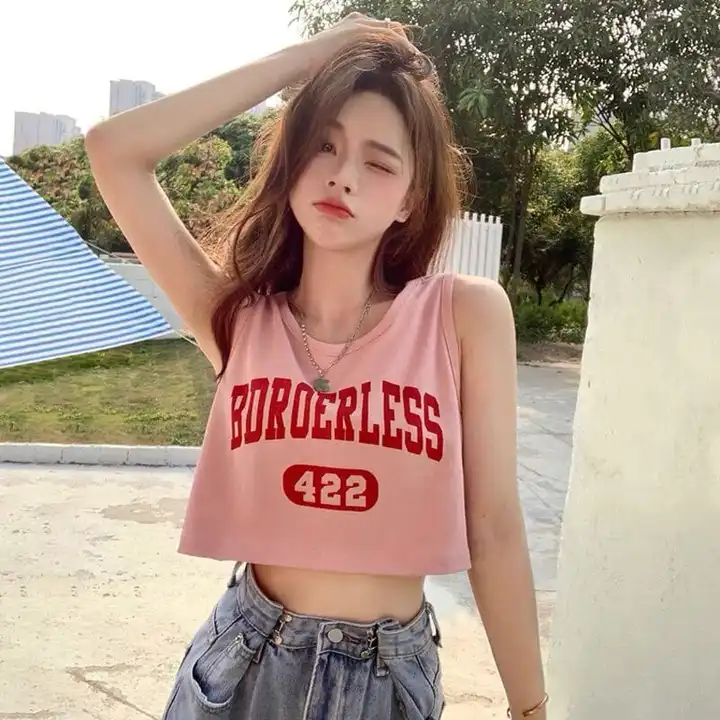 Crop Top uploaded by Bueno International on 5/27/2023