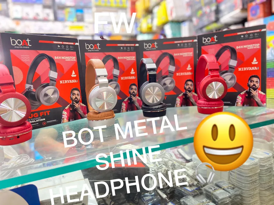 Bot metal shine headphones  uploaded by Fashion era on 5/27/2023
