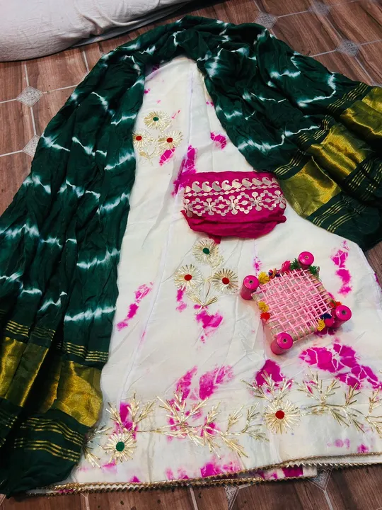 Gajji silk dupatta with chinin Silk lehnga uploaded by Deepika Designer Saree on 5/27/2023
