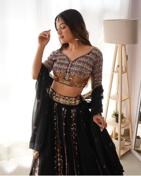 Lengha Choli  uploaded by Villa outfit on 5/27/2023