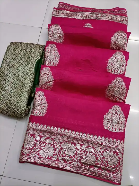 Super new design launch👉👉pure rasien banrshi dola silk fabric👉banrshi zari border👉banrshi havey  uploaded by Gotapatti manufacturer on 5/28/2023