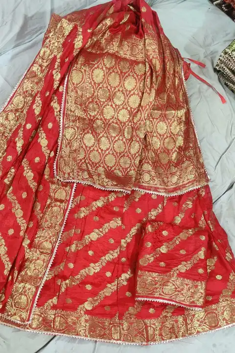 Bnarsi lehnga whith dupptta and blause  full stitch  uploaded by Narayan and sons jaipur rajasthan india on 5/28/2023
