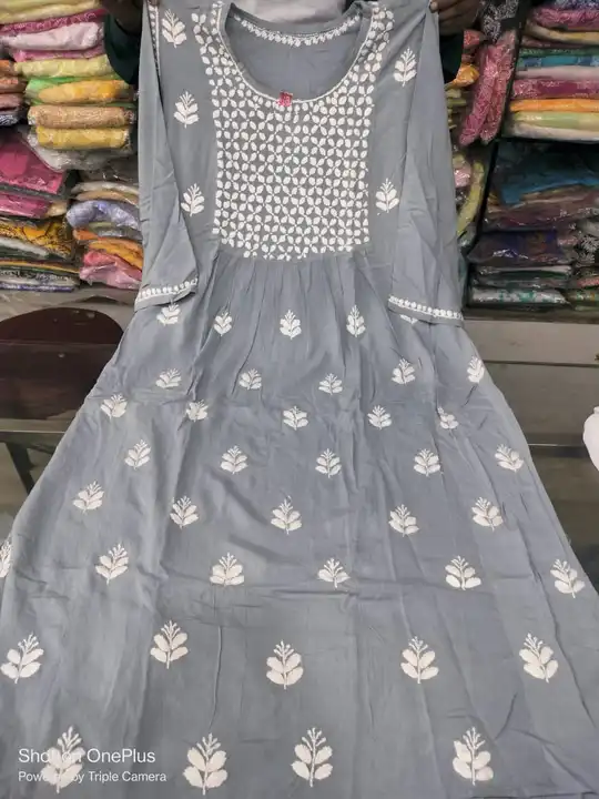 Lucknowi Chikankari rayon nyra cut kurti

Fabric:-  Rayon

Size:-     34 to 40

Length:- 46" approx
 uploaded by Zohan chikan Art on 5/12/2024