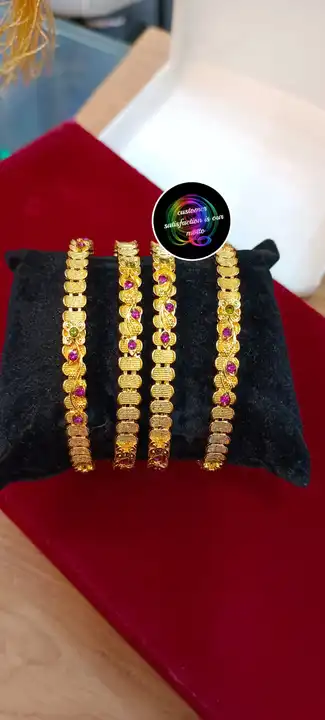 Bangles  uploaded by Mehreen jewelry on 5/28/2023