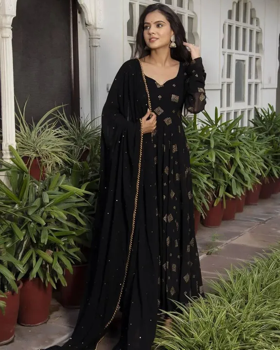 Maxy gown with Dupatta uploaded by Laltika on 5/28/2023