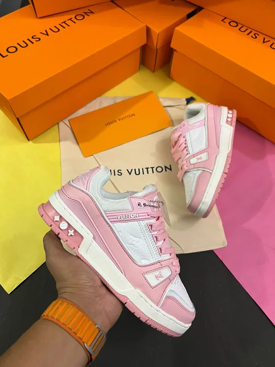 Louis Vuitton  uploaded by Brand surplus on 5/28/2023