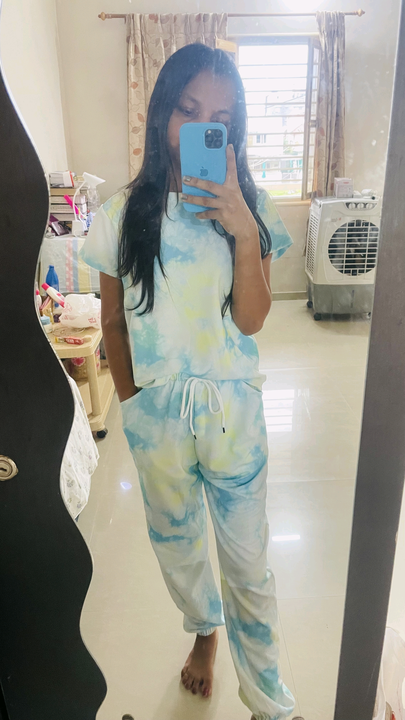 Post image I want 1-10 pieces of T shirt trousers  at a total order value of 400. I am looking for FN Store Tie and Dye Jogger with Baggy T-Shirt  trouser with t-shirt for Women low price up. Please send me price if you have this available.