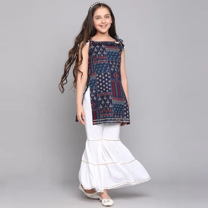 Lahenga with Choli uploaded by Ramapir Fashion on 5/29/2023