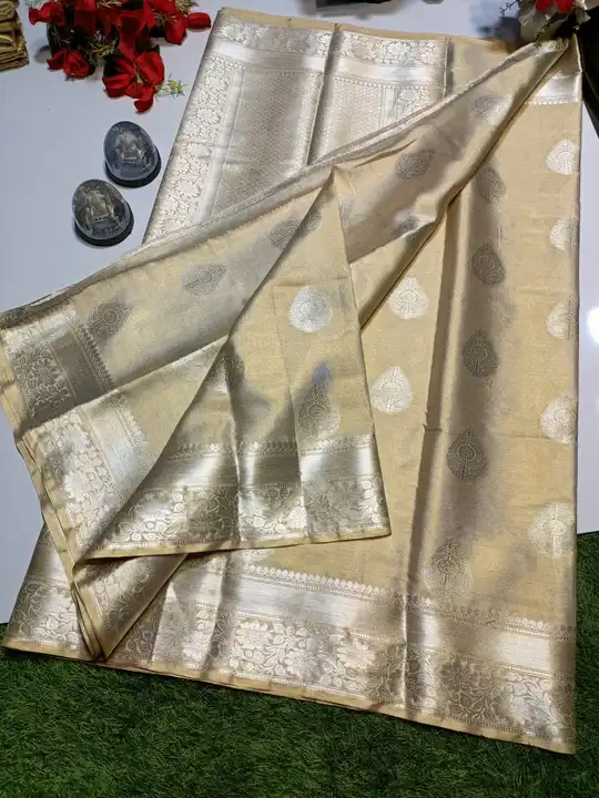 Banarasi full tisu bridal party wear weaving saree saree  uploaded by Zainab fashion on 5/29/2023