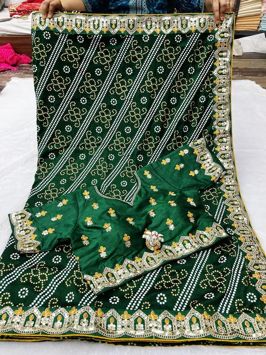 Designer saree with blouse uploaded by business on 5/29/2023