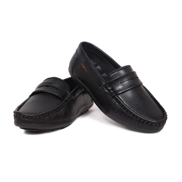 Post image Hey! Checkout my new product called
Kids plain black loafers available in wholesale. For size 7,8,9,10 price ₹165,size 11,12,13,1 ₹175.